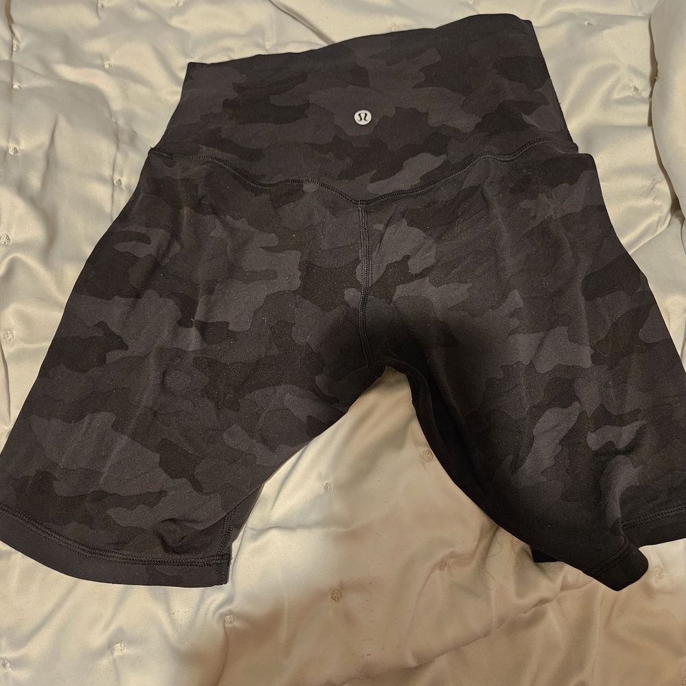 Lululemon Align 8" Black Camo Short